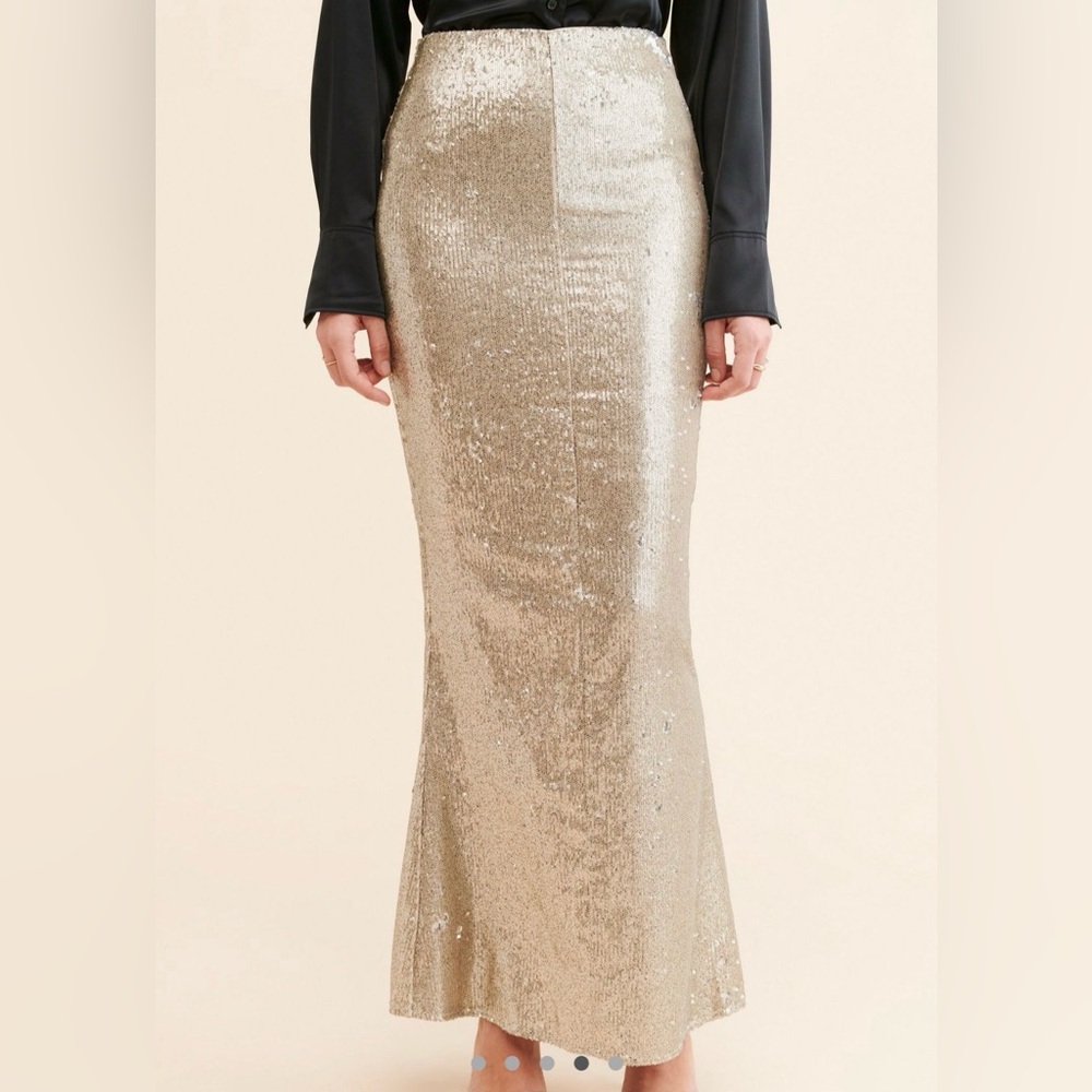 Line + Dot Roseline Maxi Skirt